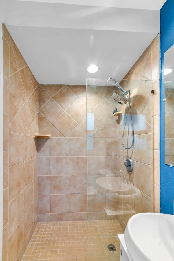 The Blue Villa - Luxury Clearwater By Bluebellaestate Largo Exterior photo